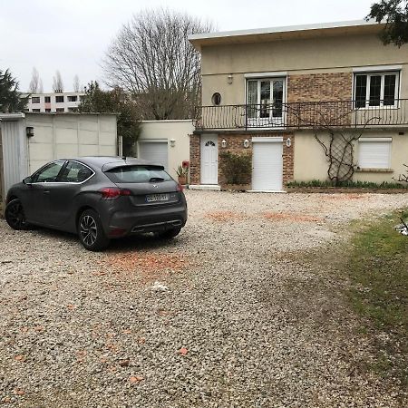 Appartement Fond De Jardin 1 Etage Palaiseau Exteriér fotografie